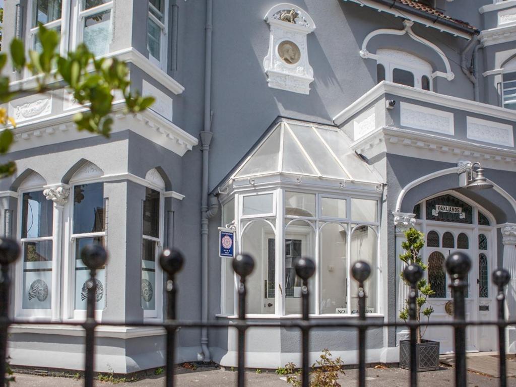 โอ๊คแลนด์เกสท์เฮาส์ Bed & Breakfast เวย์มัธ ภายนอก รูปภาพ