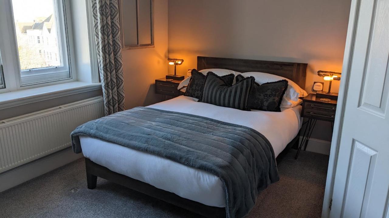โอ๊คแลนด์เกสท์เฮาส์ Bed & Breakfast เวย์มัธ ภายนอก รูปภาพ