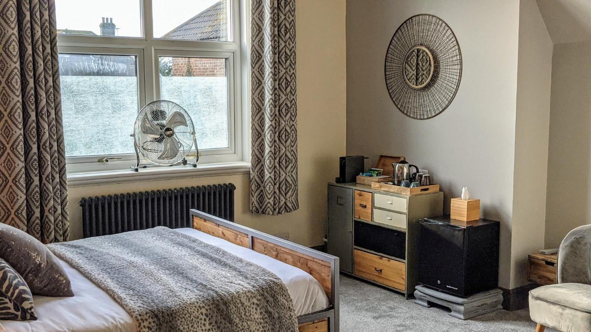 โอ๊คแลนด์เกสท์เฮาส์ Bed & Breakfast เวย์มัธ ห้อง รูปภาพ